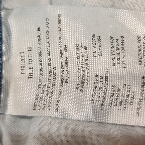 Volcom Womens?Jeans Stoned Straight High Rise Ankle Raw Hem Distressed Sz 28 EUC - Picture 12 of 15